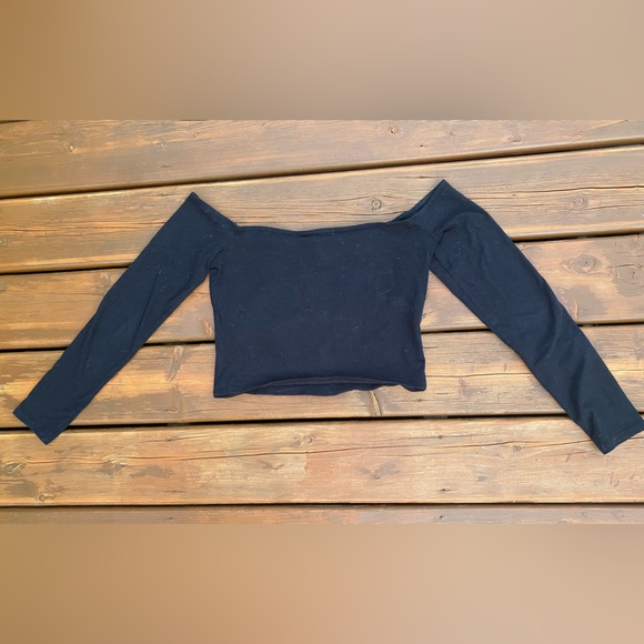 Garage Black Off The Shoulder Crop Top | SIZE: M - Picture 2 of 5
